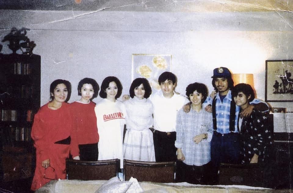 Terry, all of her siblings, and her mother Teresita